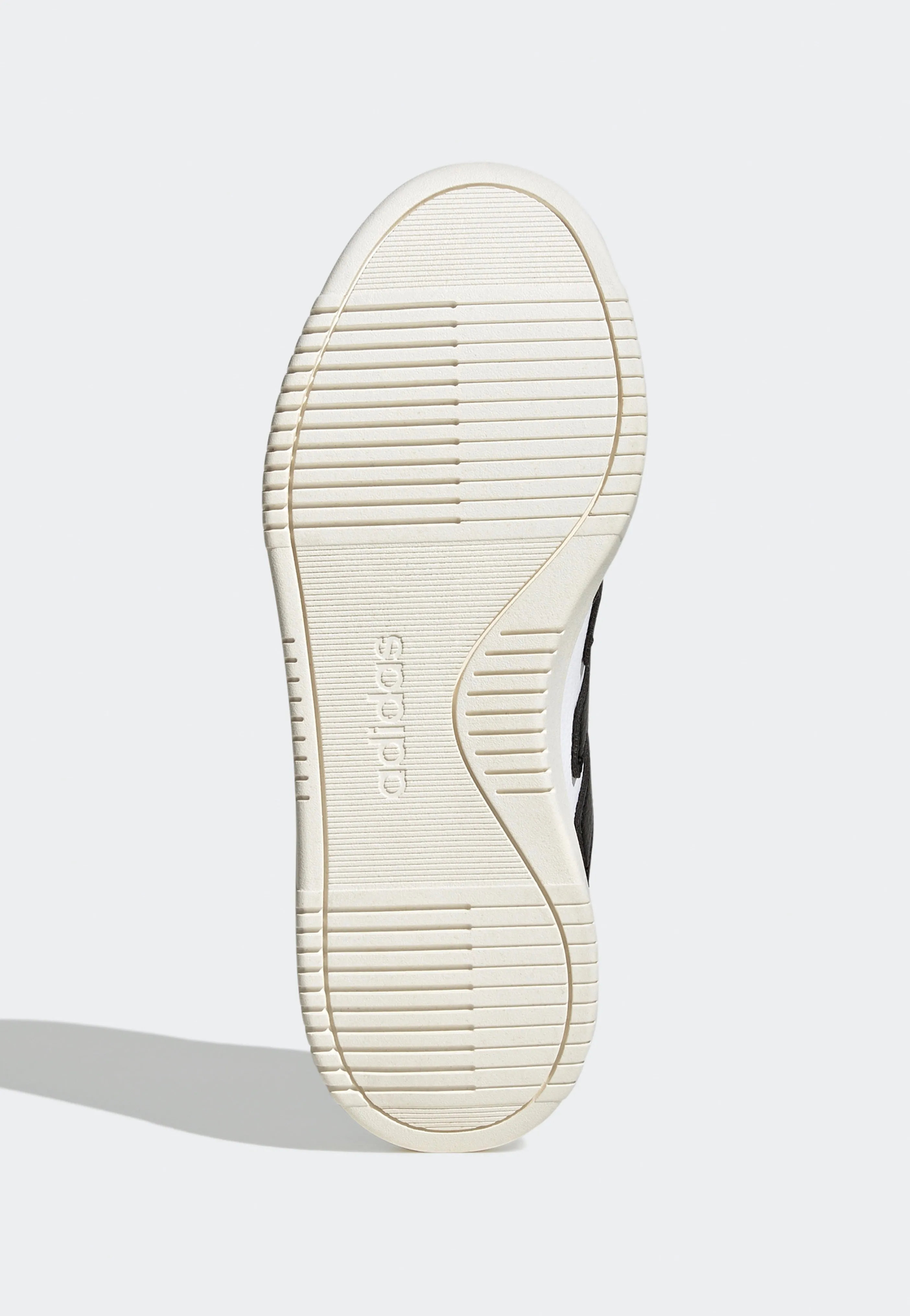 Adidas - Courtblock Bold Ftwwht/Cblack/Gretwo - Girl Shoes