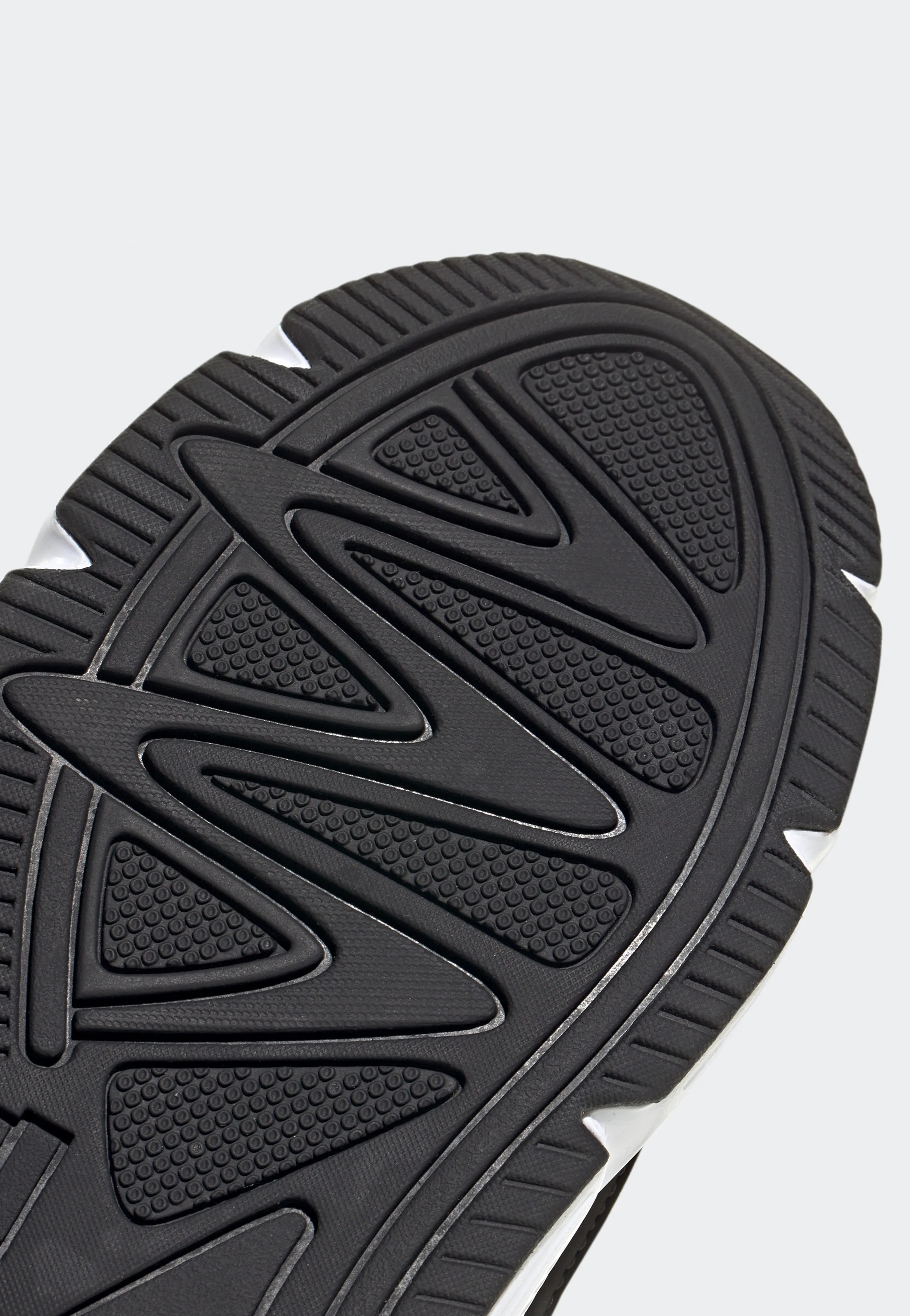 Adidas - Crazychaos 2000 Cblack/Ftwwht/Cblack - Shoes