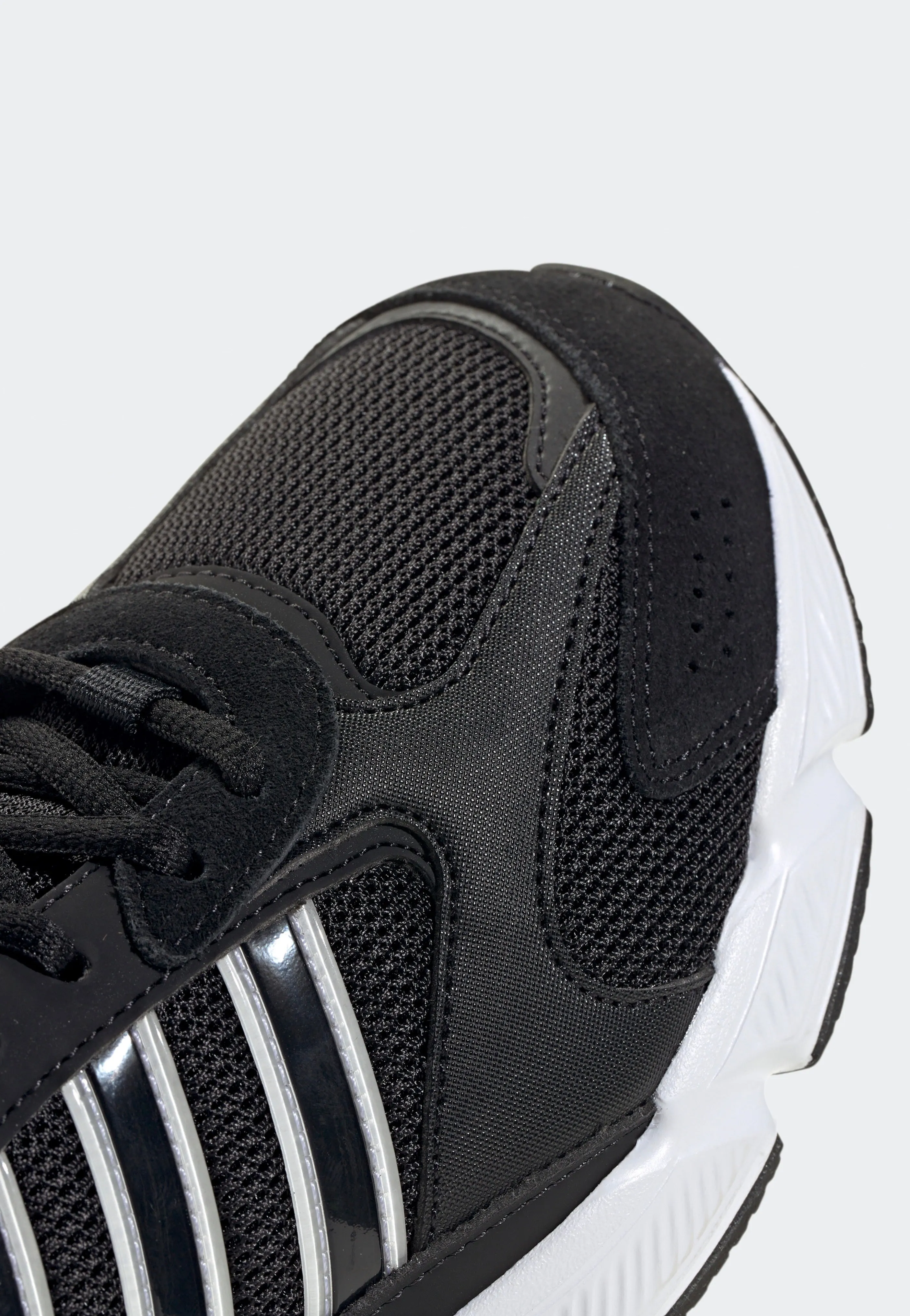 Adidas - Crazychaos 2000 Cblack/Ftwwht/Cblack - Shoes
