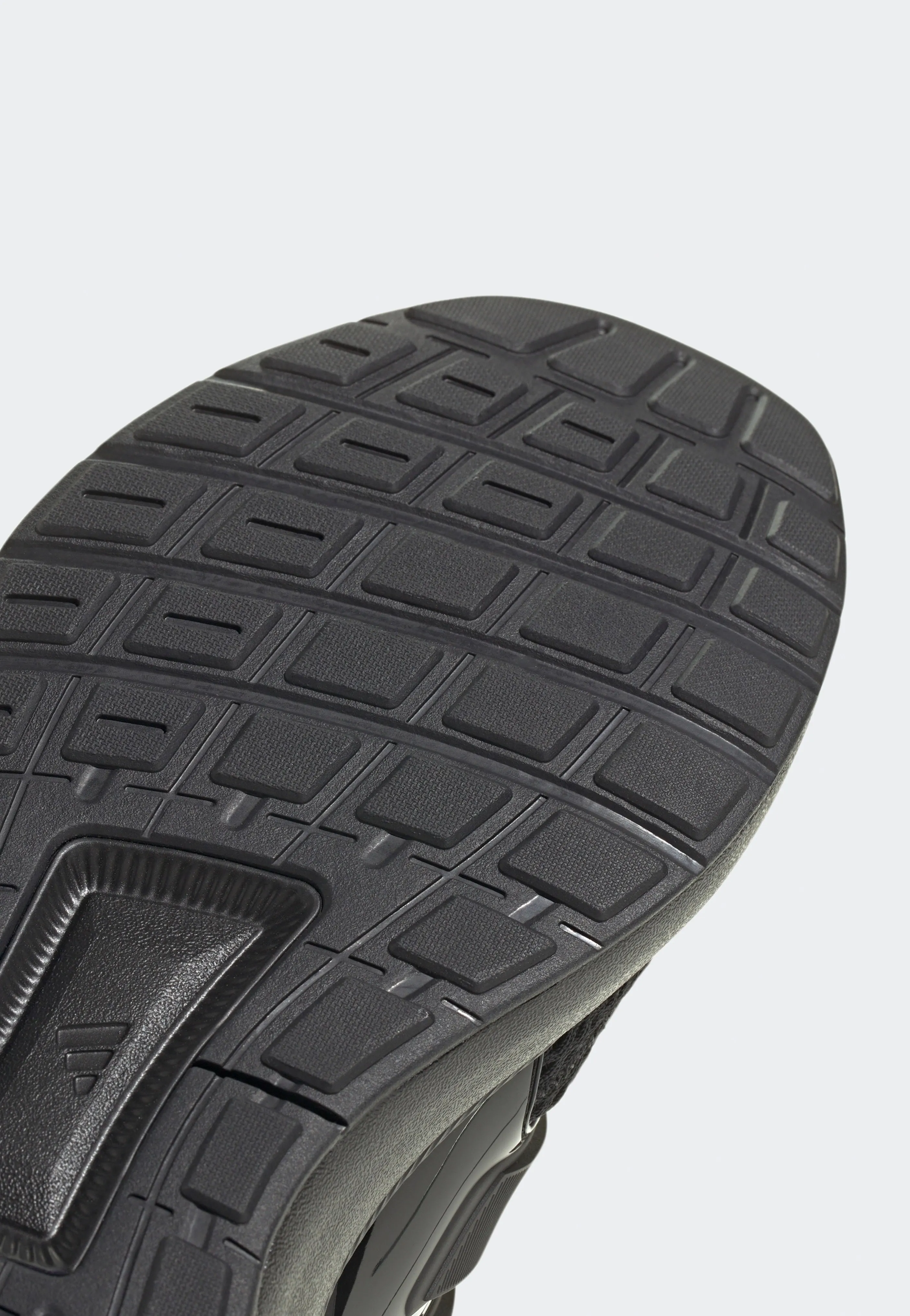 Adidas - Ultimashow 2.0 Cblack/Carbon/Cblack - Shoes
