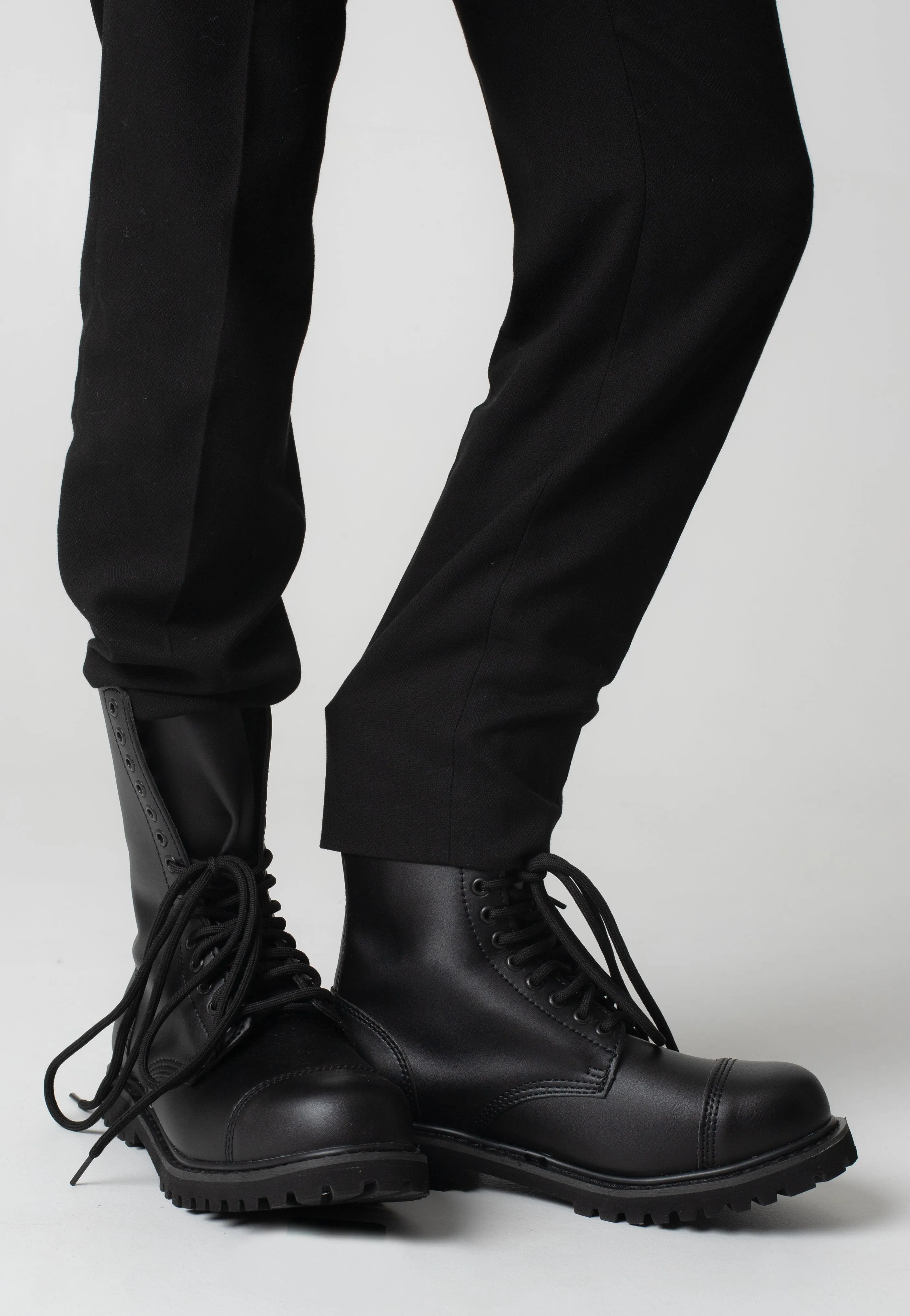 Brandit - Vegantom 14 Eyelett Black - Shoes