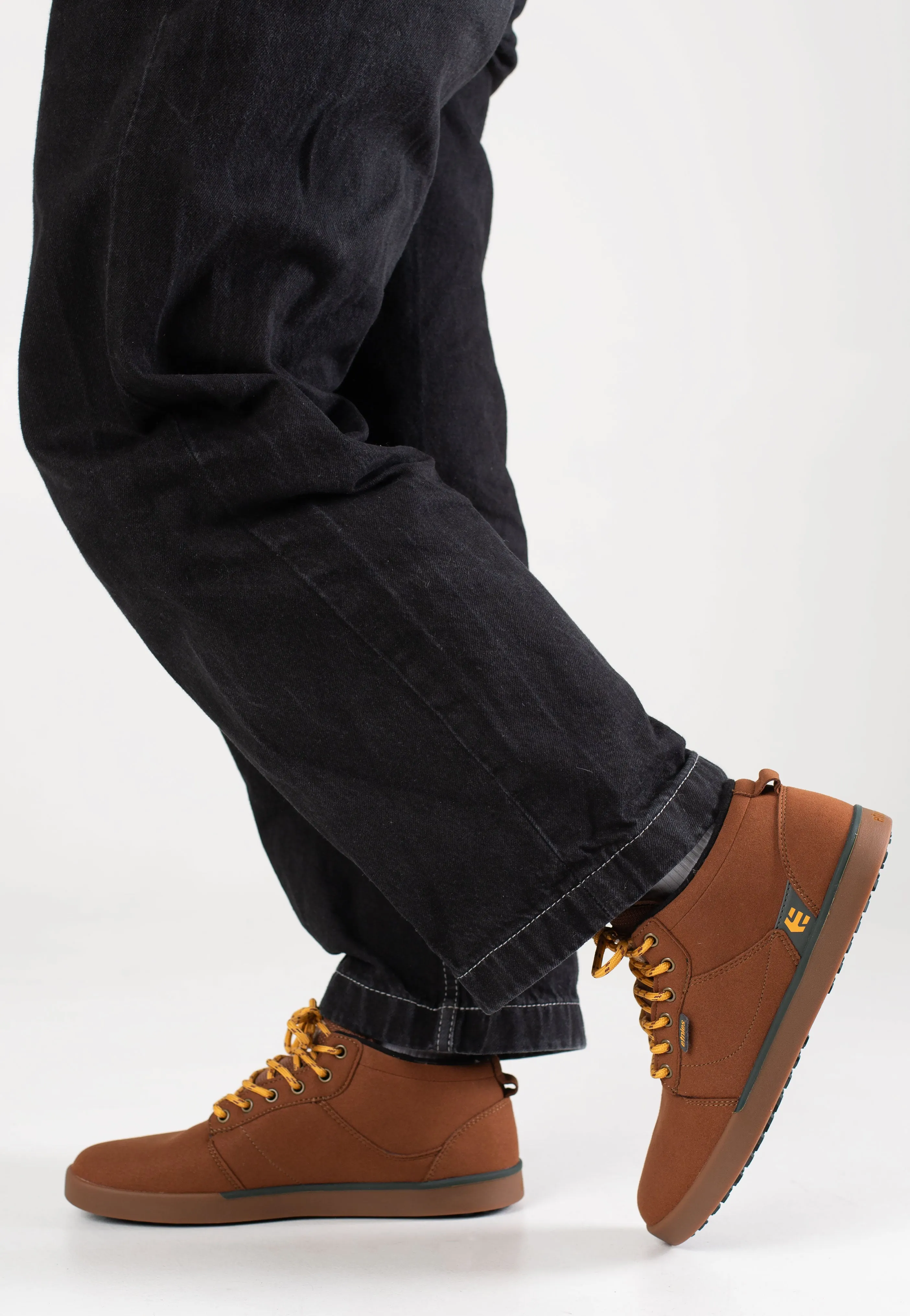 Etnies - Jefferson MTW X Brown/Gum/Gold - Shoes