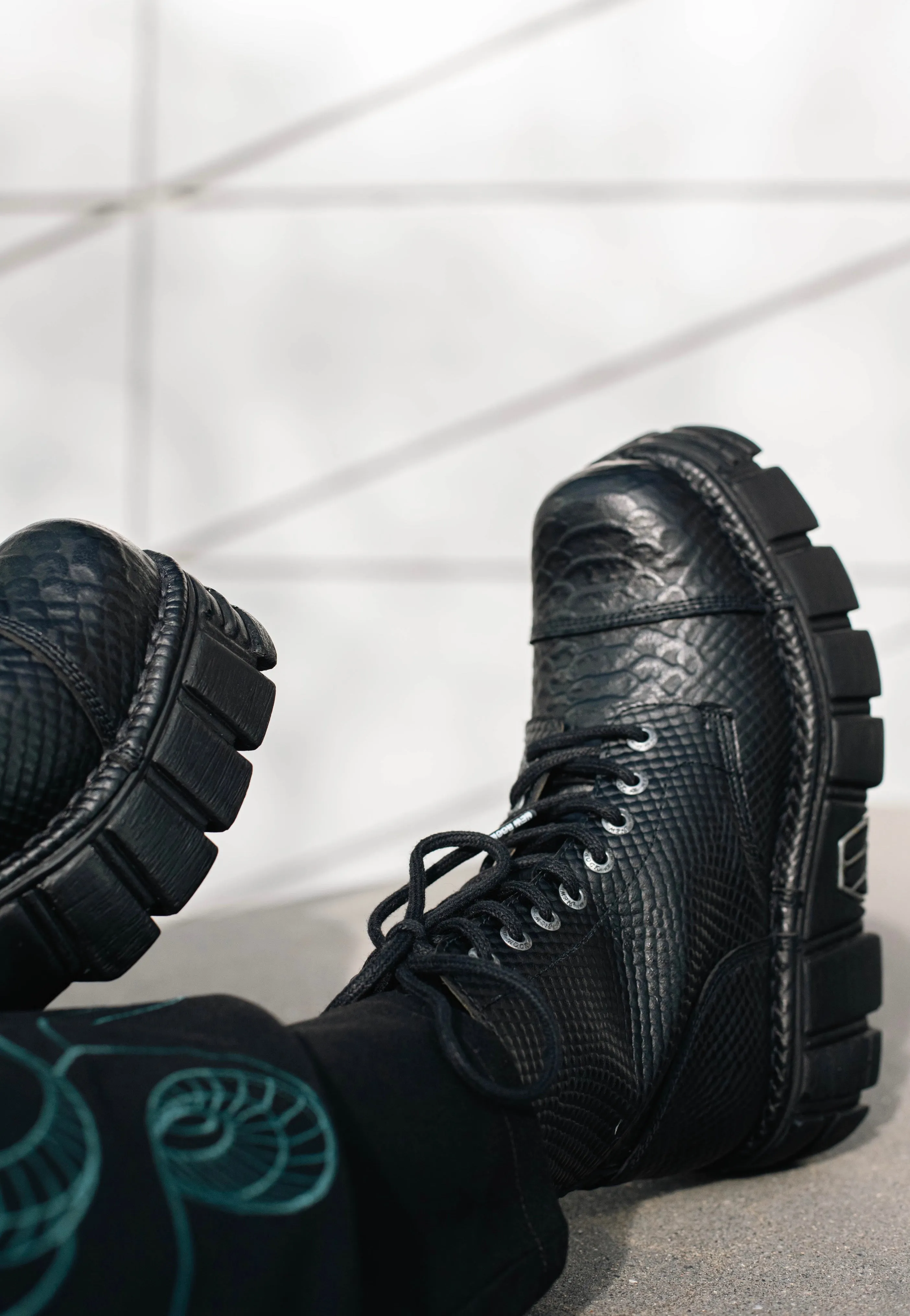 New Rock - M Mili 083C V11 Black - Girl Shoes