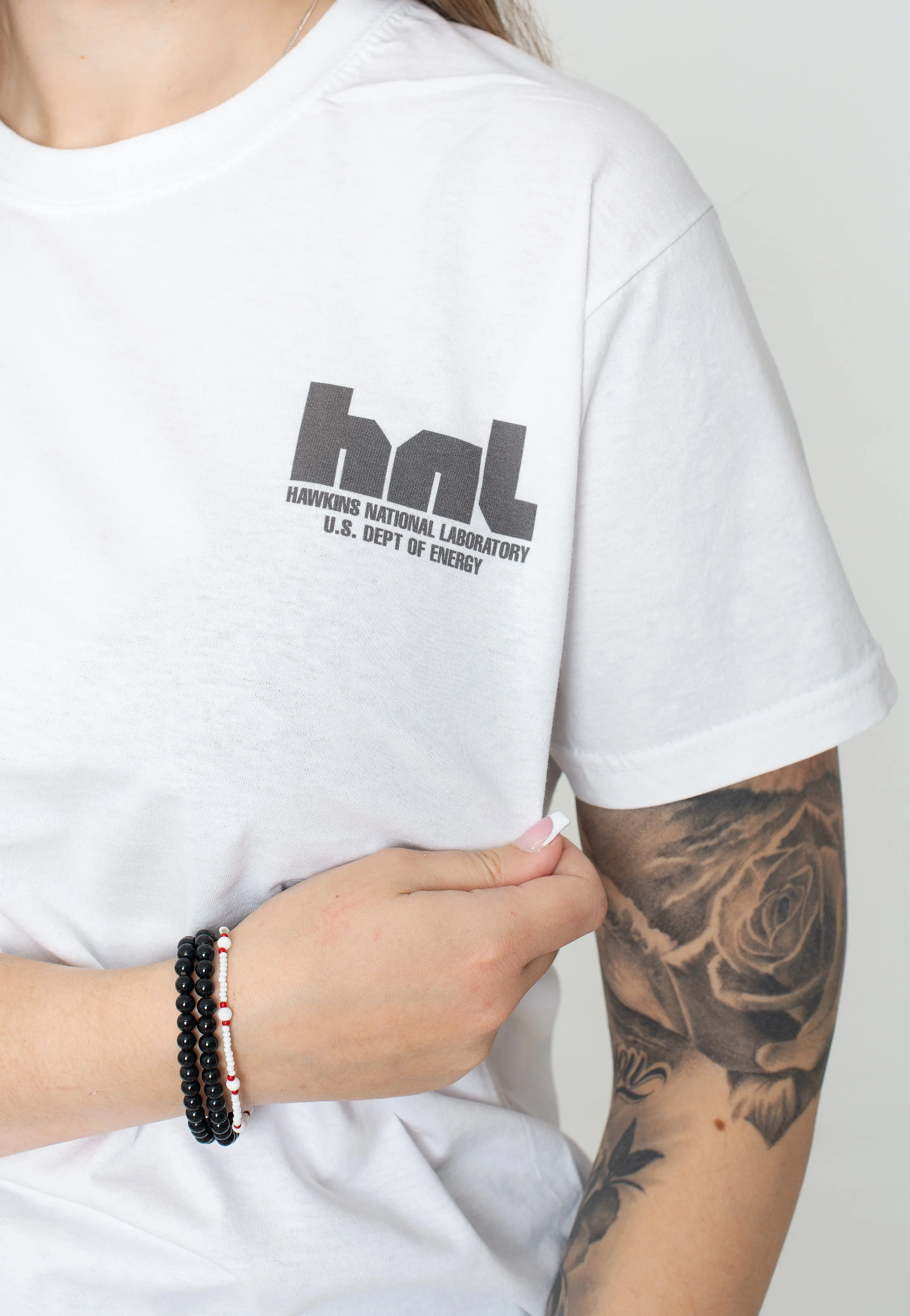 Stranger Things - Hawkins National Laboratory - T-Shirt